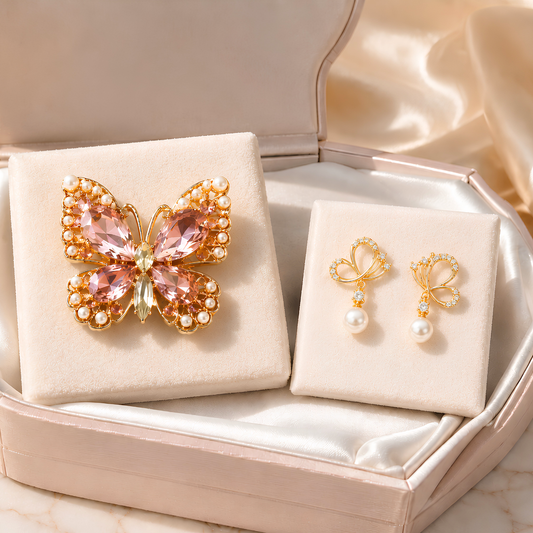 Butterfly & Pearl Coordinate Set｜バタフライボタンカバー＆淡水パールピアス〈Papillon Aura／蝶〉