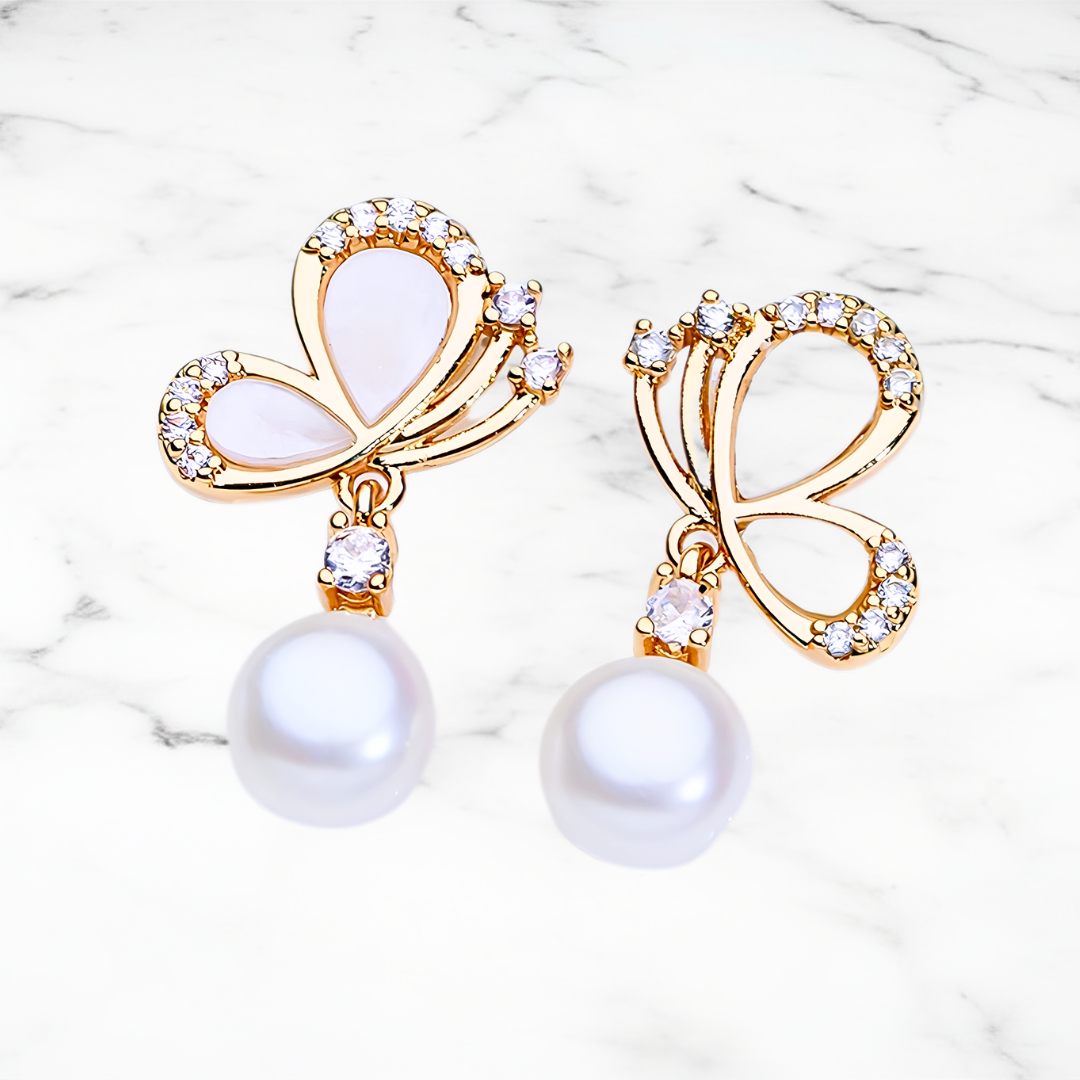 Papillon Aura Freshwater Pearl Earrings   パピヨン・オーラ 淡水パール ピアス